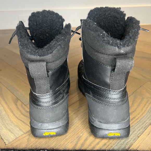 UGG AUSTRALIA BUTTE  BLACK LACE UP SNOW BOOTS MENS 8 main image 7